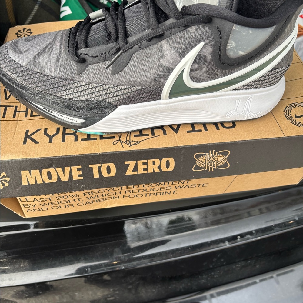 Nike Kyrie Irving Men's Black and Gray Shoes